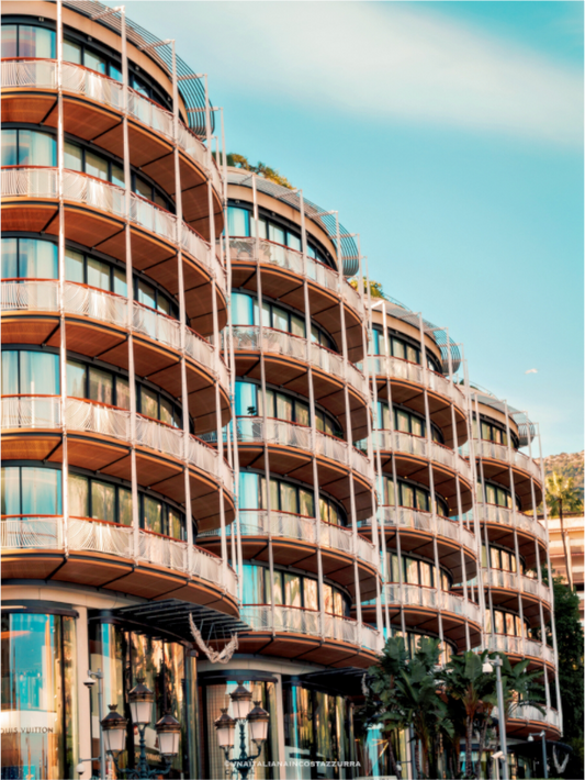 Main image "One" Montecarlo