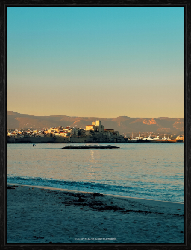 Main image Antibes au coucher