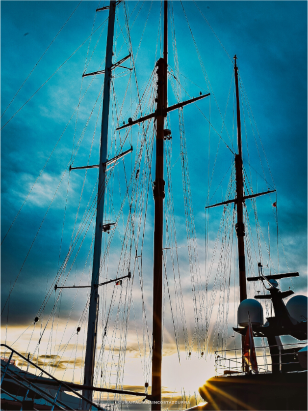 Main image Jolie lumiere au port